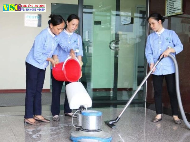 Thế mạnh của công ty vệ sinh phải kể đến năng lực và thành tích.