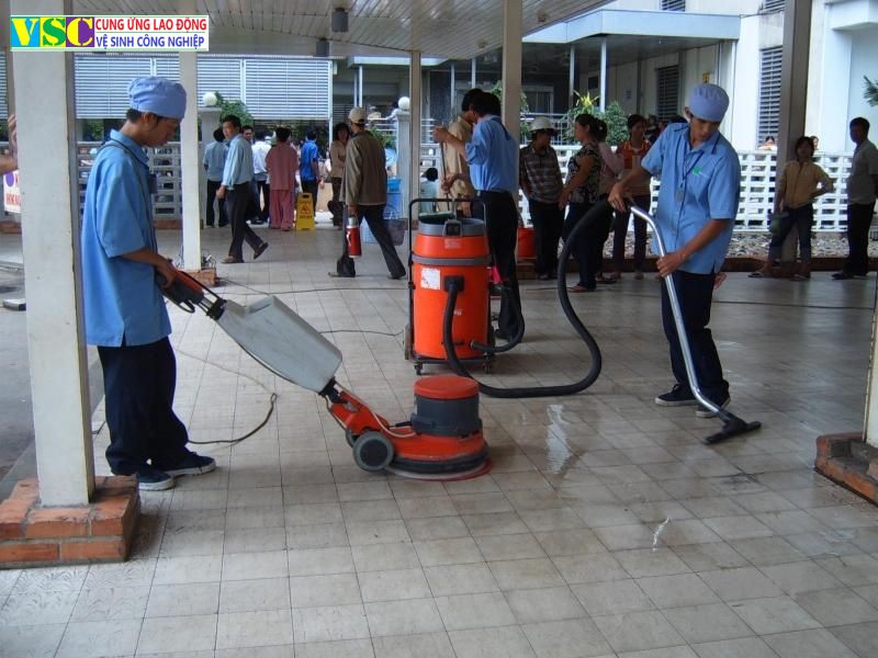 Tận tâm, chuyên nghiệp mang đến trải nghiệm hoàn hảo cho mọi khách hàng.
